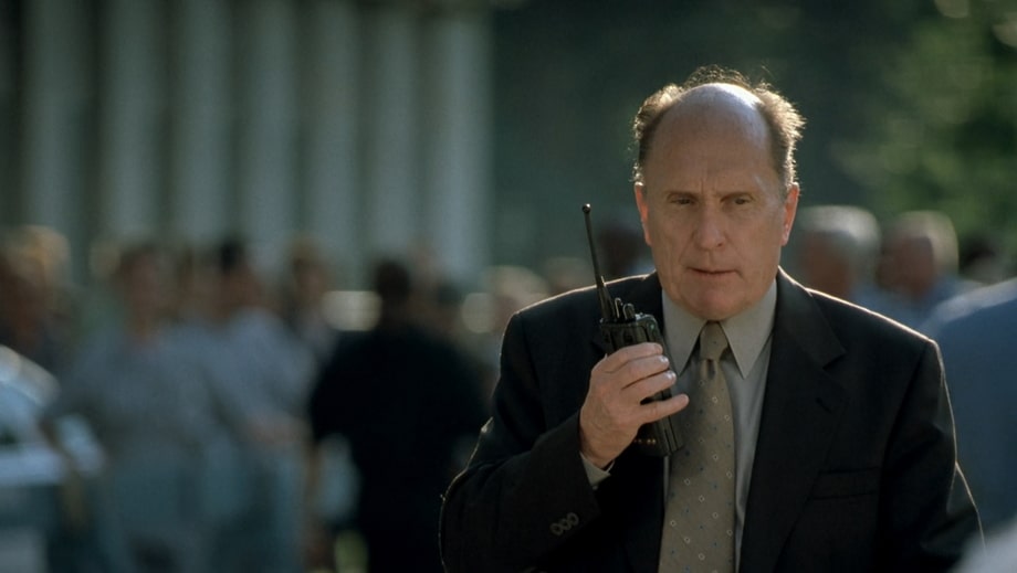 Police negotiator – Lieutenant Frank Grimes (Robert Duvall)