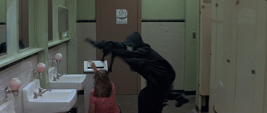School WC scene Scream (1996)