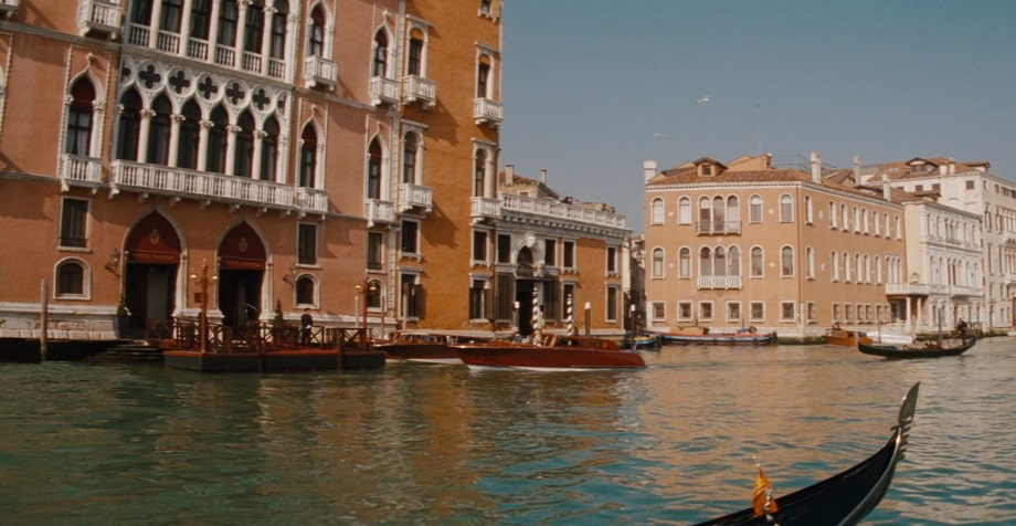 the tourist hotel venice