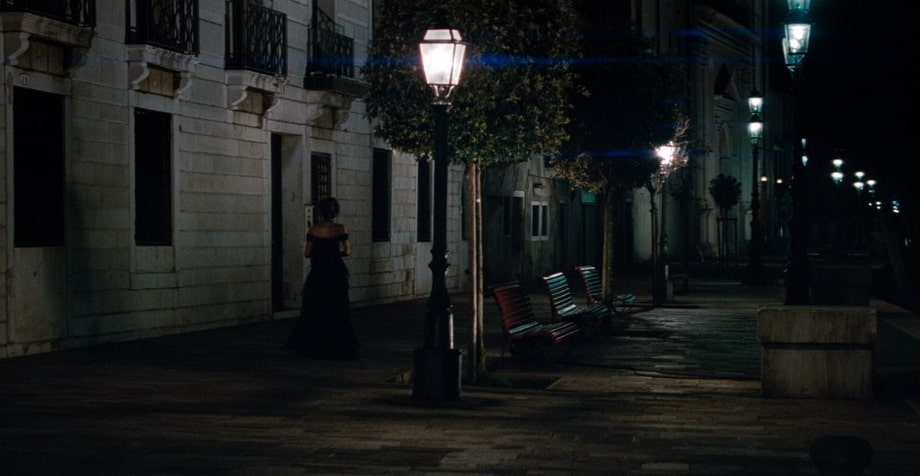 Alexander Pierce apartment the tourist movie