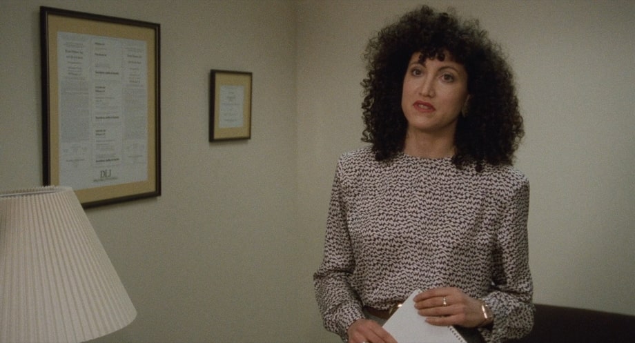 An image of a secretary in the Working girl 1988