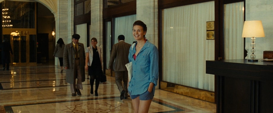 Kim in the hotel Taken filming locations