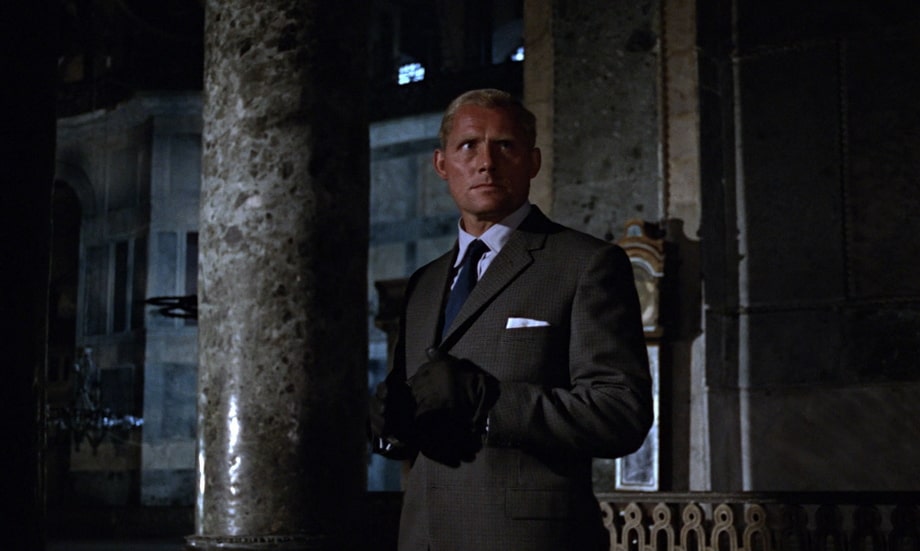 Robert Shaw as Red Grant
