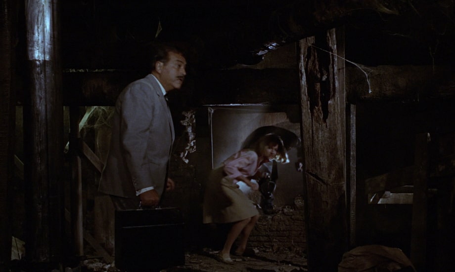 Kerim Bey, Tanya romanova, and James Bond