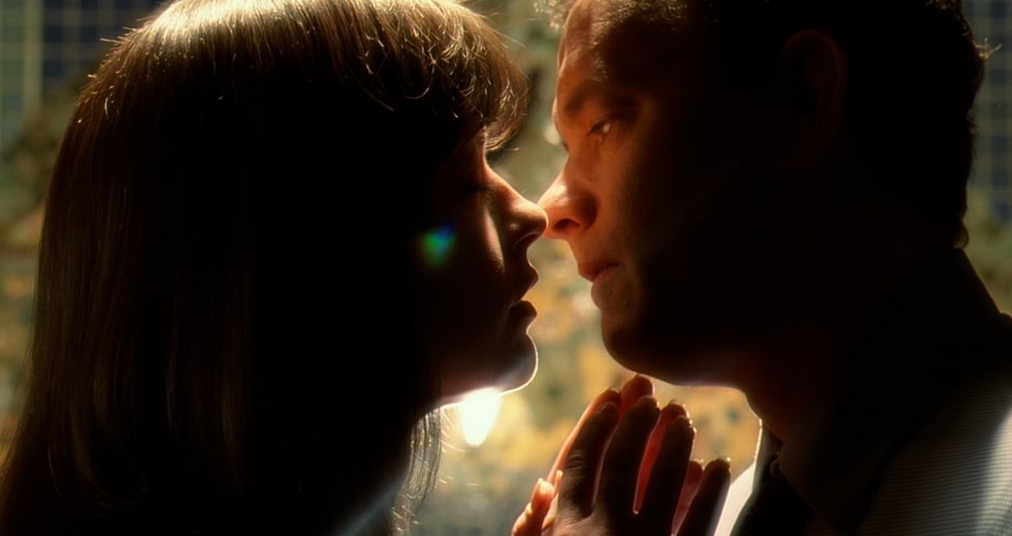 Amelia Warren and Viktor's kiss