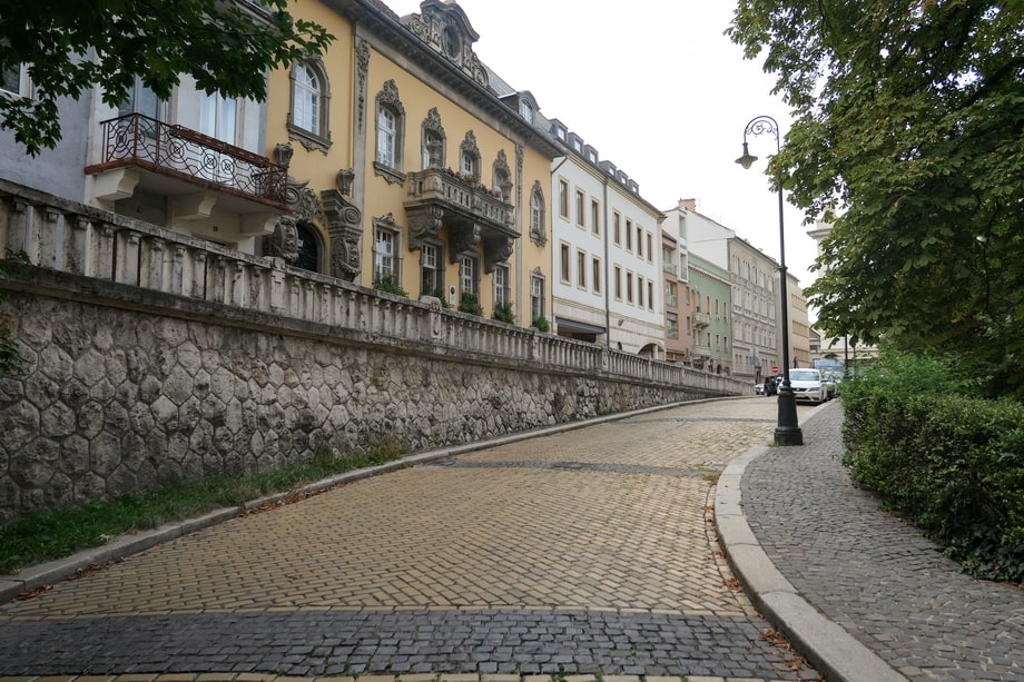 Corvin Ter Square