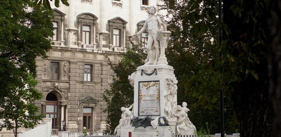Mozart statue in Vienna