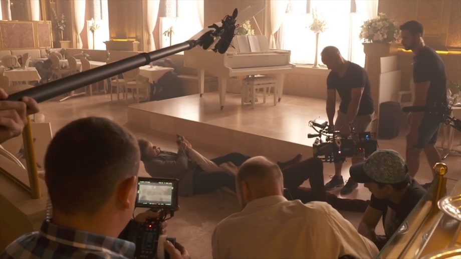 restaurant gunshot scene