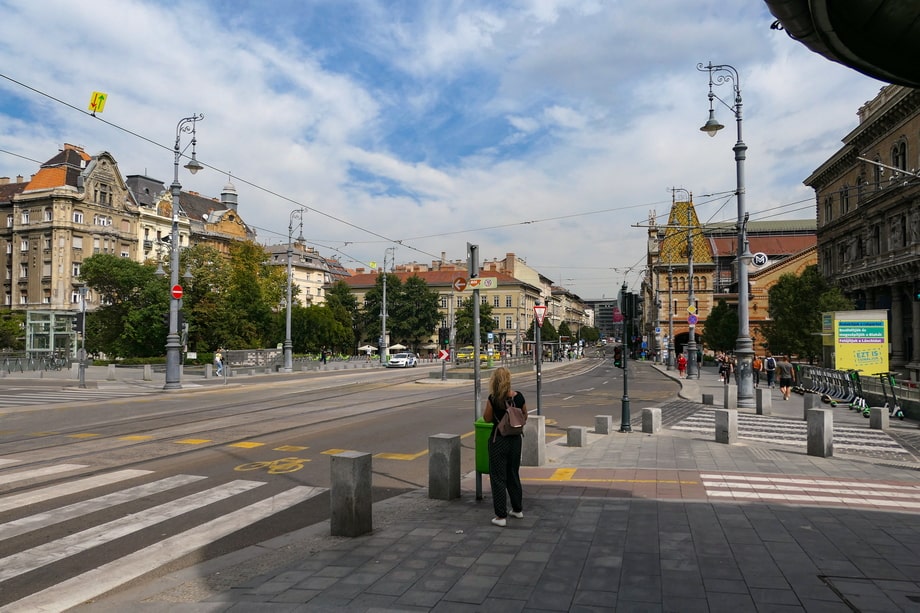 Fovam Ter Square