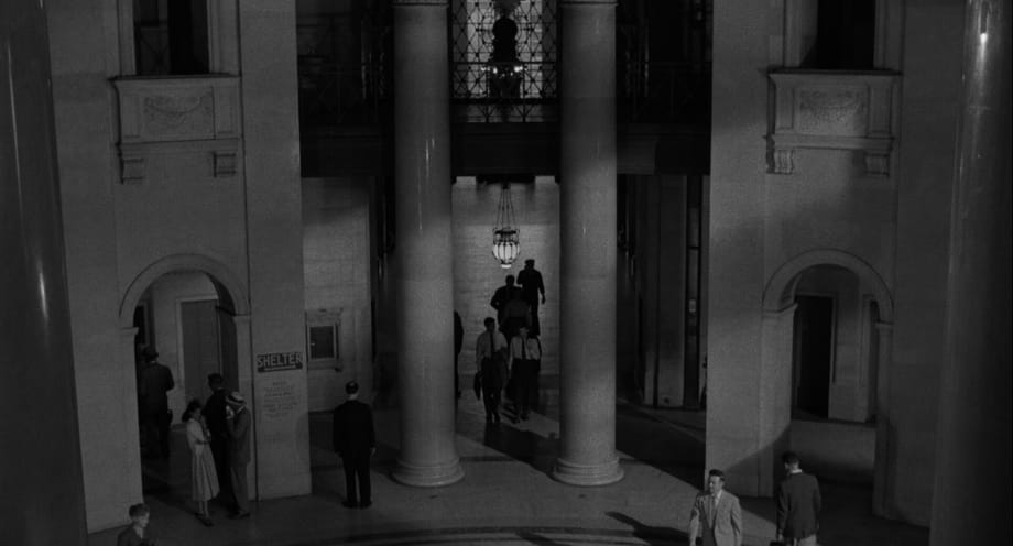 Courthouse scenes in 12 Angry men